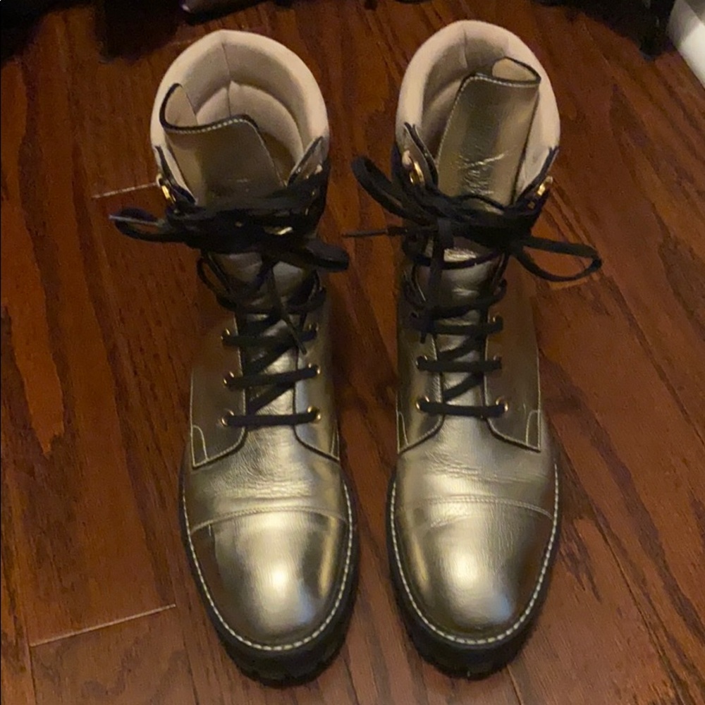 Stuart weird man lexy gold boots